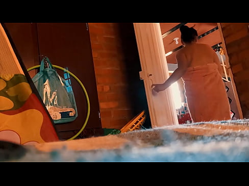 ❤️ Amcam beni duşa kadar takip ediyor, ben duş alırken beni sikiyor. ❤️ Ev yapımı porno tr.gaypornforyou.ru ❌