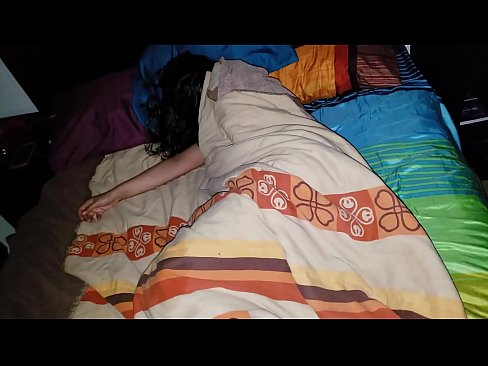 ❤️ Üvey oğul, genç üvey annesini uyurken azarlıyor. ❤️ Ev yapımı porno tr.gaypornforyou.ru ❌